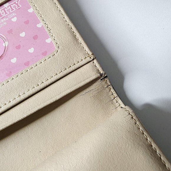 Vintage Sanrio Hello Kitty 30th Anniversary Limited Edition Long  Leather Wallet - Picture 16 of 16